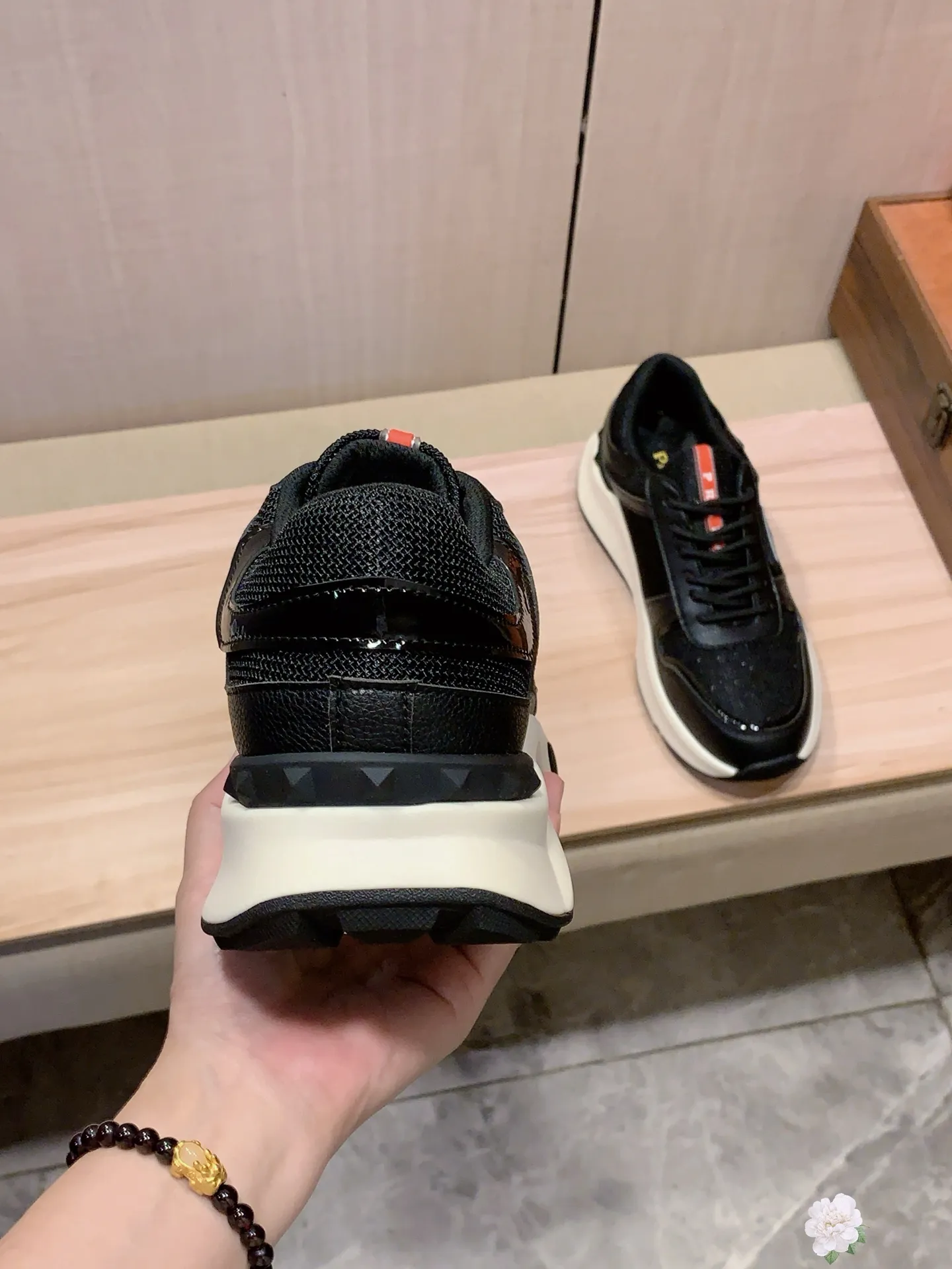 Men's men's shoes💰460💰💰🎩🎩[Lightning][Lightning] "PRADA*" The latest and most popular casual shoes, top brand [seduce] luxury ~ purchasing agency, top ~ quality. [Strong] The upper is made of imported breathable cowhide with material ➕ breathable sheepskin lining (•) and fine workmanship. The original stylish and stylish soft rubber wear-resistant and non-slip outsole is light and comfortable on the feet. The real thing looks better when photographed in real life. No. 143: Code: 38-44, 45 can be customized, 3️⃣ colors are available